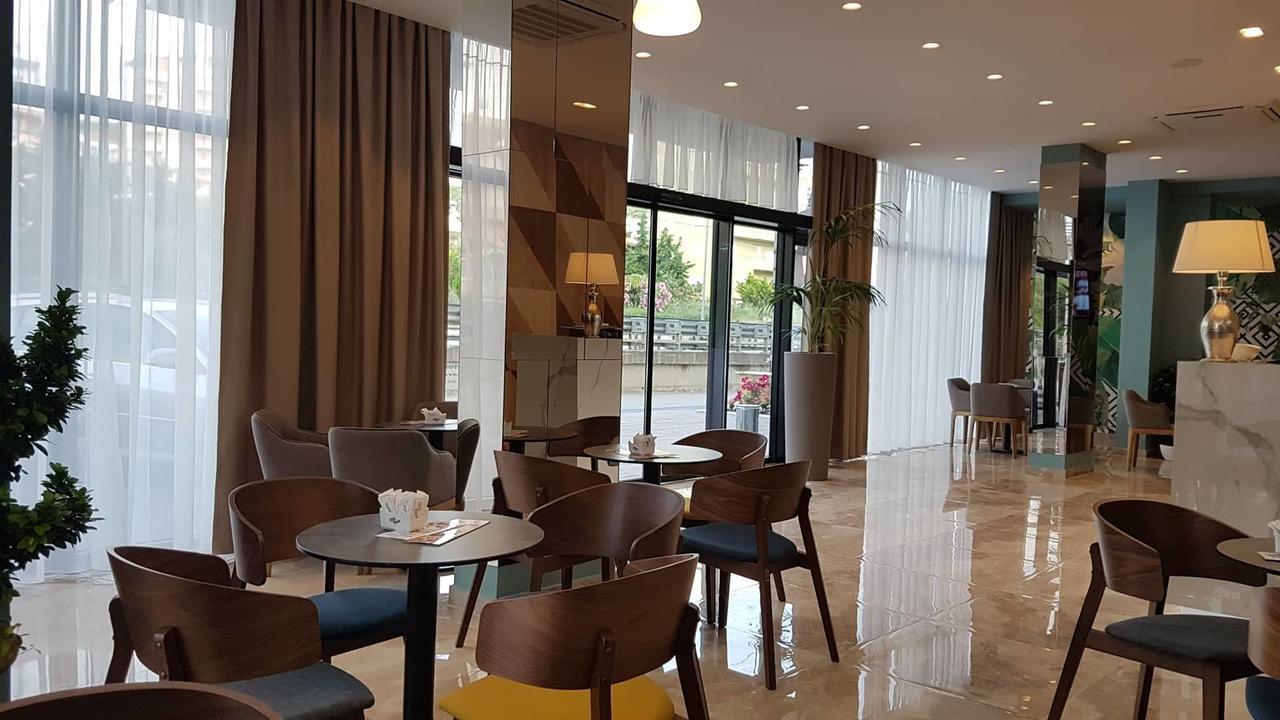 Blue Marine Hotel Škalngur Extérieur photo